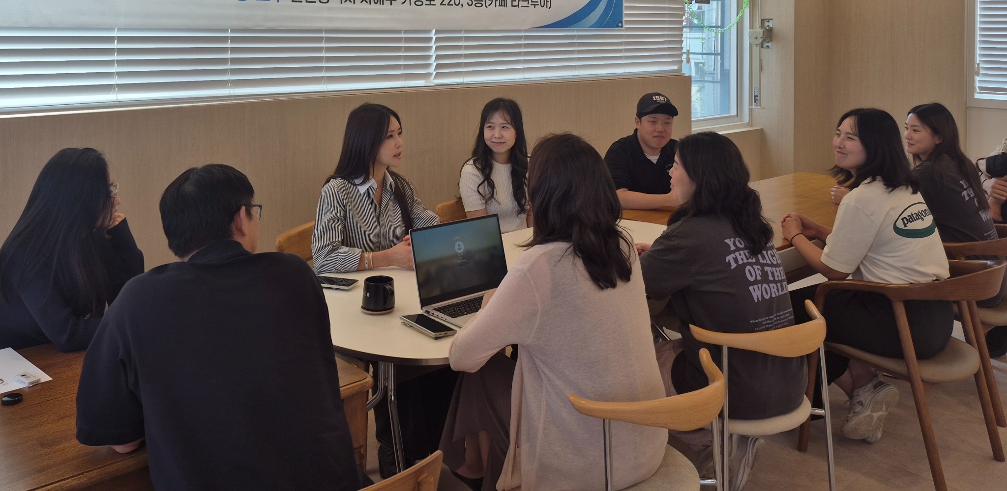 Volunteers meeting together to coordinate community support